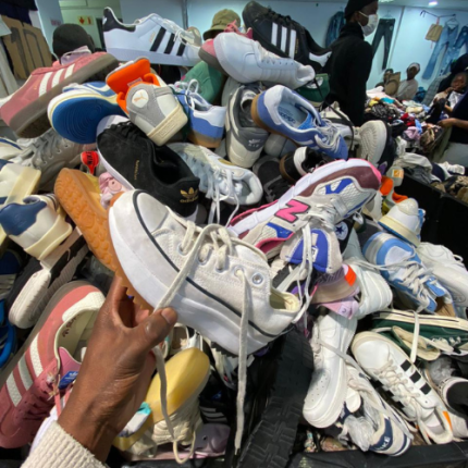 Converse run star hike